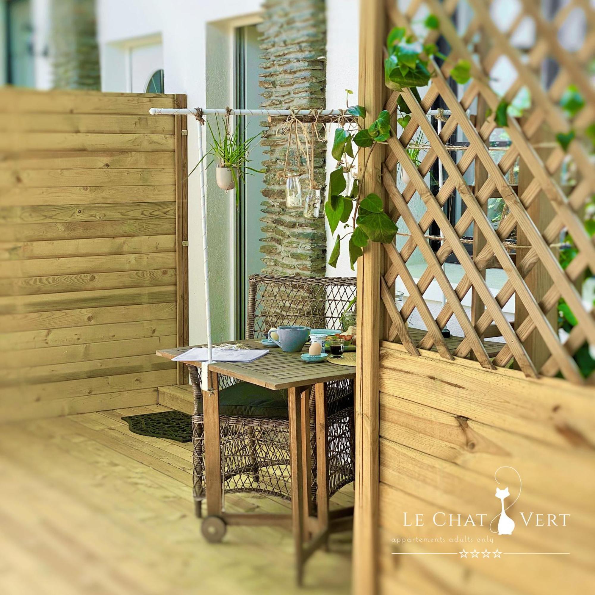 Le Chat Vert - Appartements Adults Only Saint-André Екстериор снимка