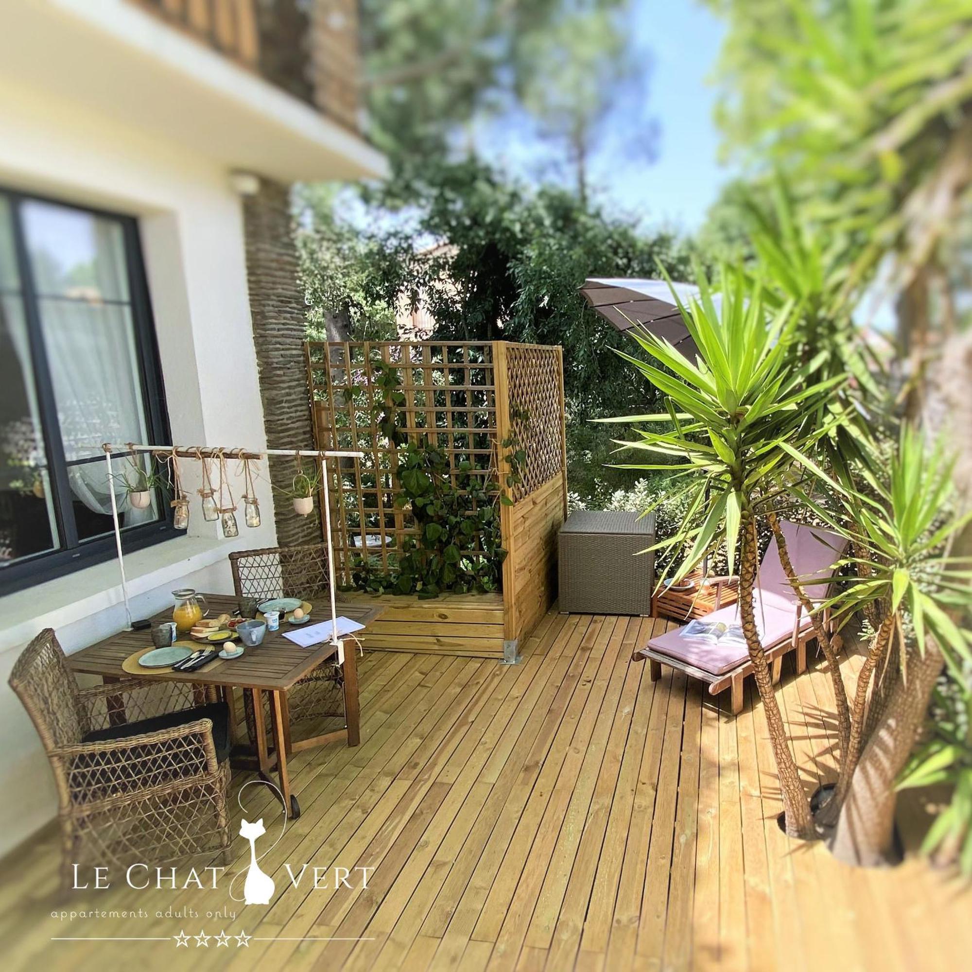 Le Chat Vert - Appartements Adults Only Saint-André Екстериор снимка